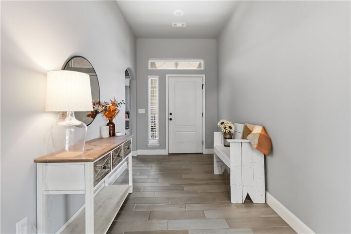 Property Photo:  511 Cortland Street  AR 72712 