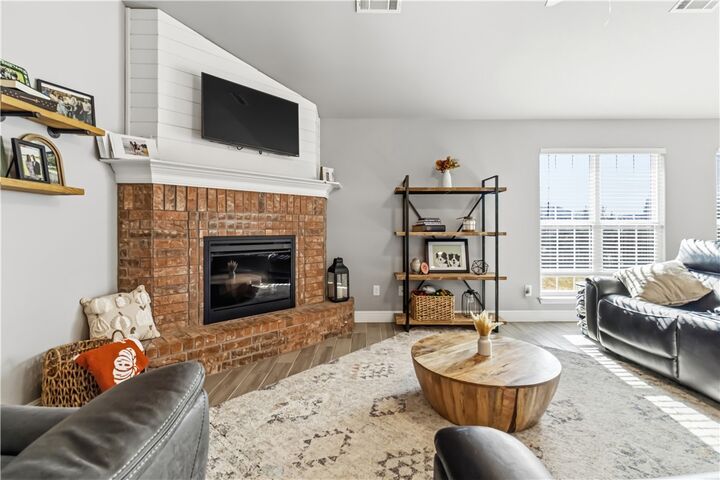 Property Photo: 511 Cortland Street AR 72712