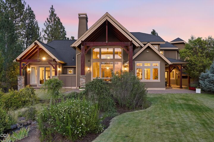Property Photo:  20100 Starfire Ridge Court  OR 97702 
