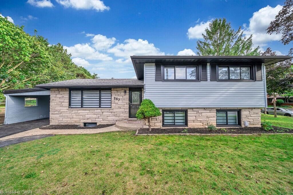 Property Photo: 267 Erb Street E ON N2J 1N6