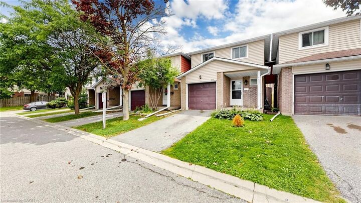 304 Bluevale Street — photo 1