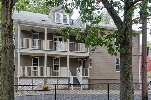 Property Photo:  10 Pratt St 1  MA 01970 