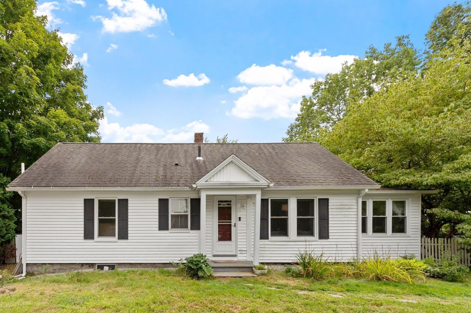 Property Photo:  2 Coolidge St  MA 01886 
