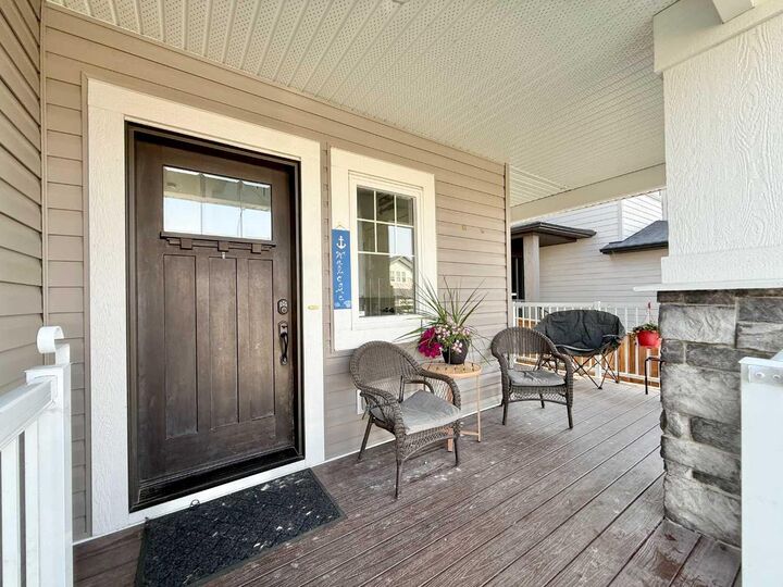 Property Photo: 55 Riverhurst Cove W AB T1K 6Y8