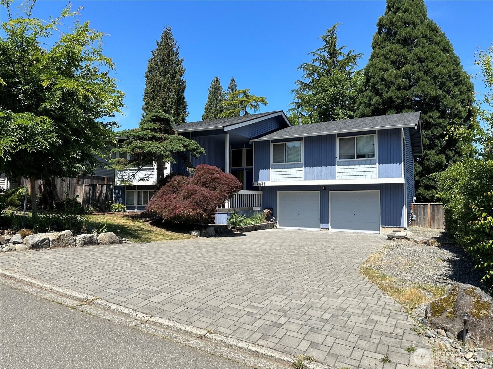 Property Photo:  12626 SE 76th Place  WA 98056 