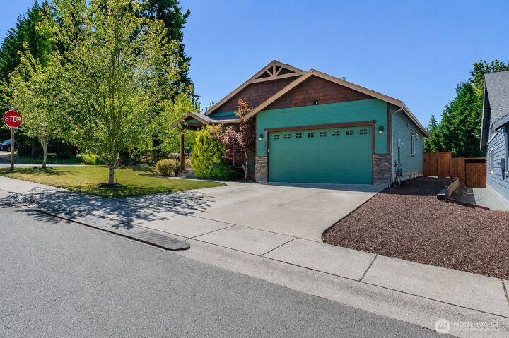 Property Photo: 2505 Elmont Court WA 98229