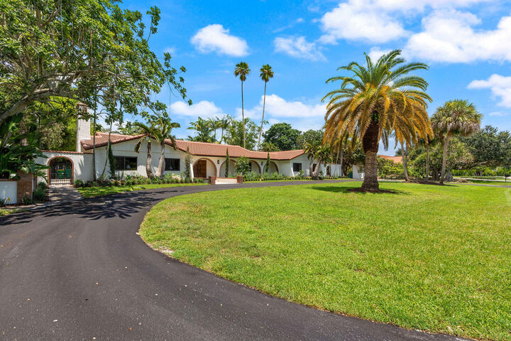 Property Photo: 11851 NW 7th Street FL 33325