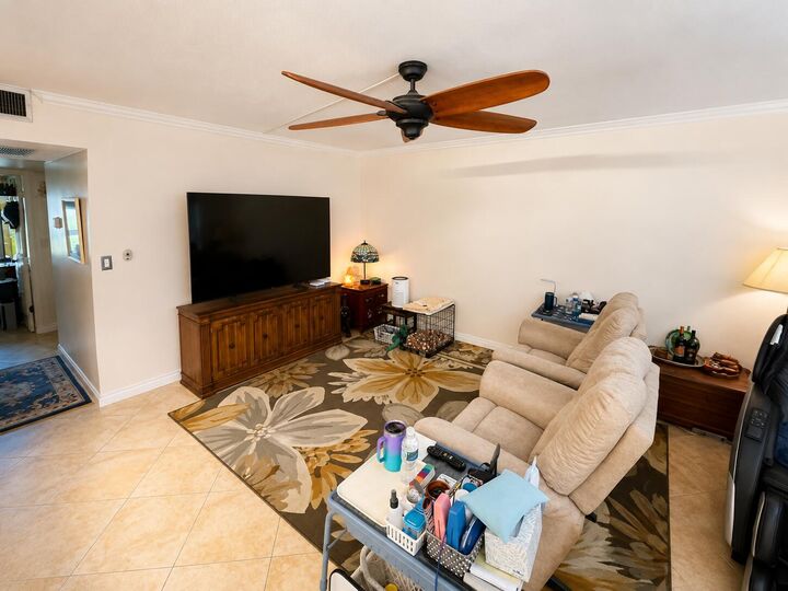 Property Photo:  1901 Bermuda Circle B1  FL 33066 