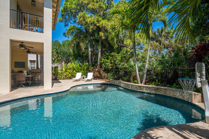 Property Photo: 1044 Vintner Boulevard FL 33410