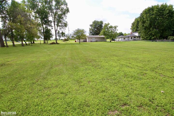 Property Photo:  21181 24 Mile Road  MI 48042 