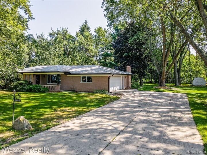 Property Photo: 60384 Shawnee Lane MI 48094