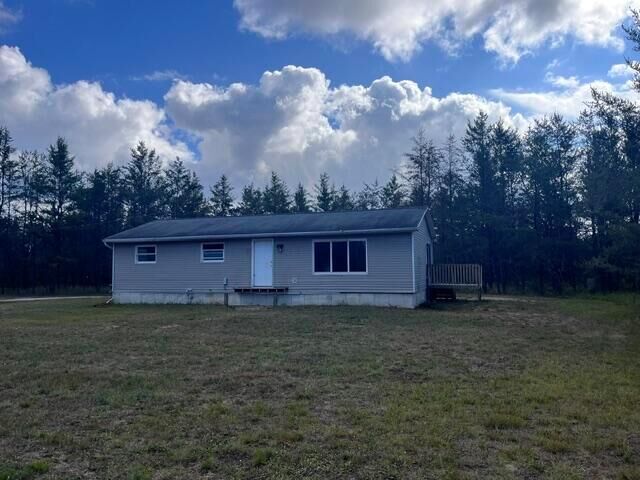 Property Photo: 961 Dusty MI 49644