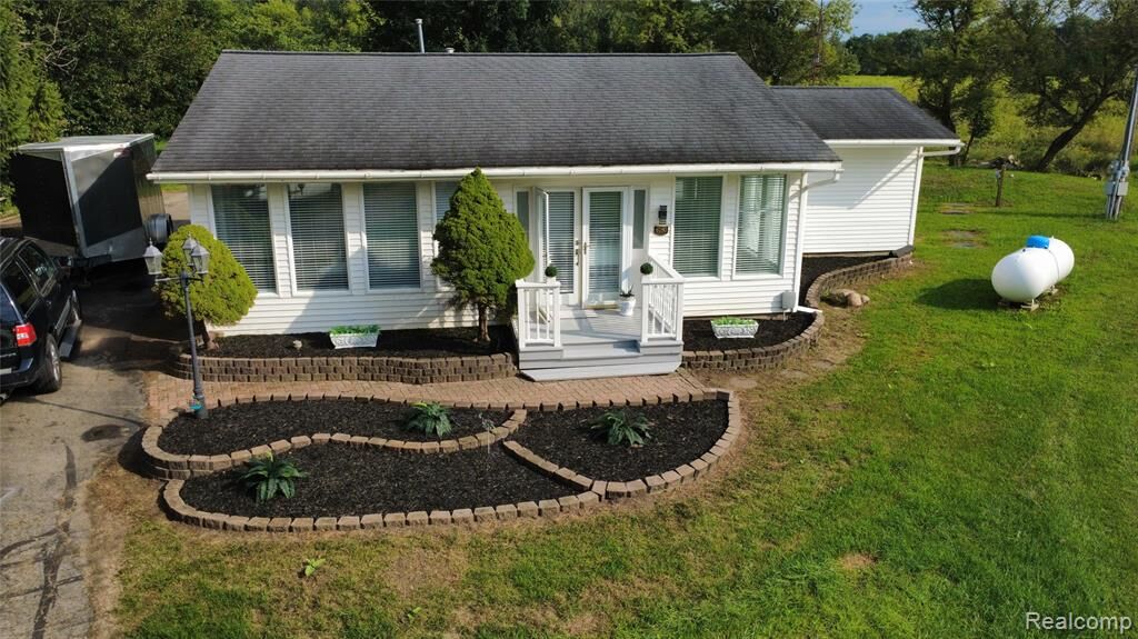 Property Photo: 6180 E 5 Point Highway MI 48827