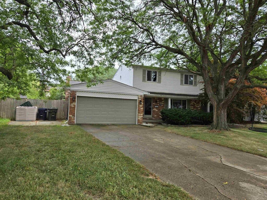 Property Photo:  35356 Monza Ct Street  MI 48312 