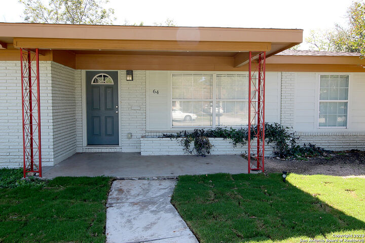 Property Photo:  64 Vaughan Pl  TX 78201 