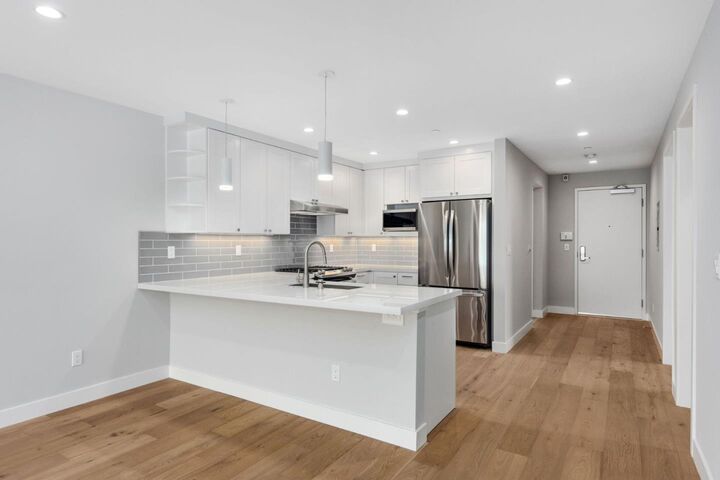 Property Photo:  30 Hermosa Avenue 302  CA 94030 