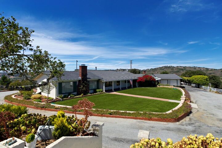 Property Photo: 60 Seca Place CA 93908