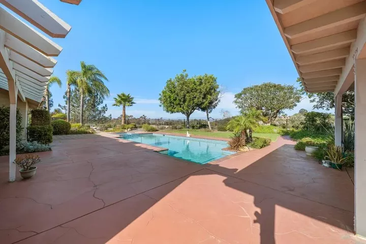 Property Photo:  2354 Kimberly Ct  CA 92008 