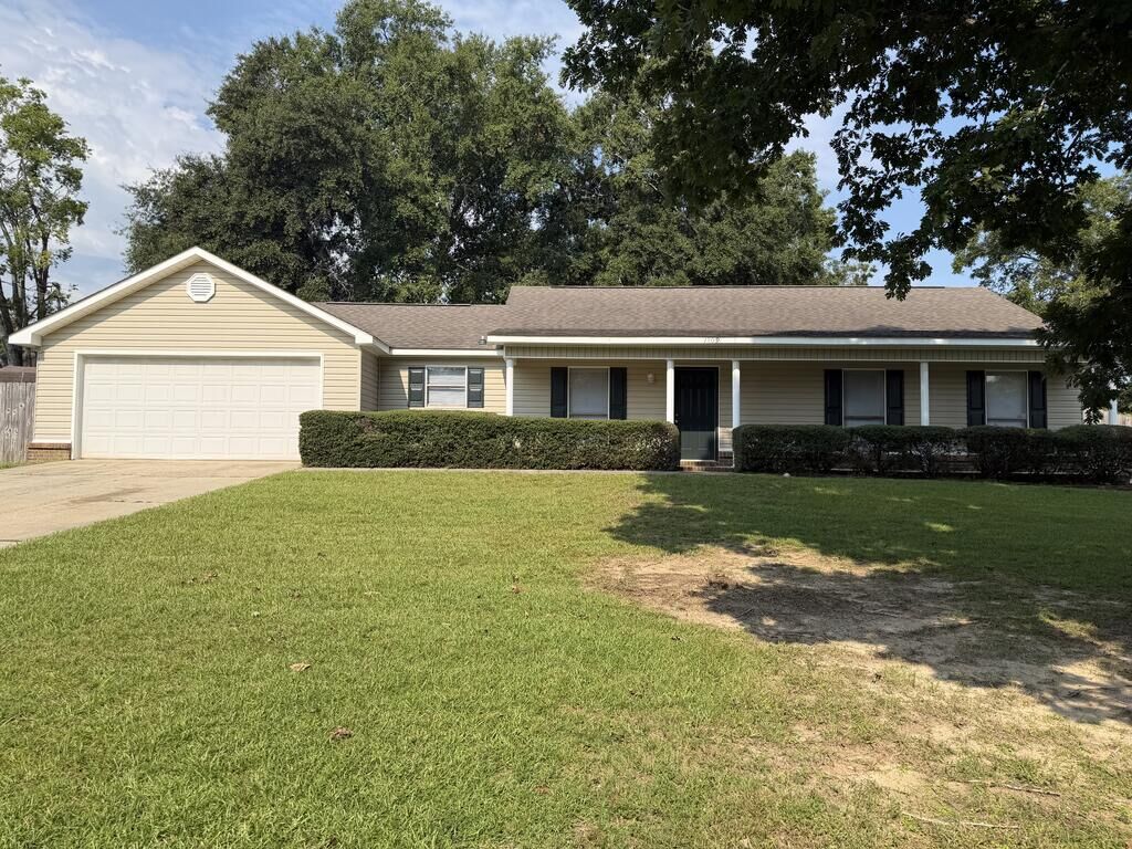 Property Photo: 1309 Clearmont AL 36301