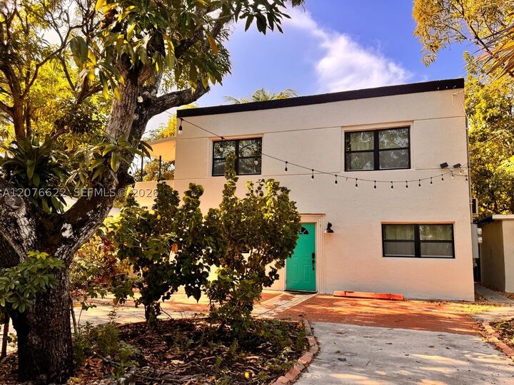 Property Photo:  277 NE 55th St 1-Rear  FL 33137 