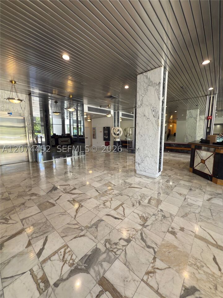 Property Photo:  3675 N Country Club Dr 109  FL 33180 