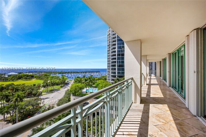 Property Photo:  3400 SW 27th Ave 902  FL 33133 