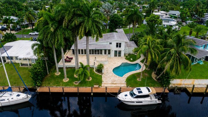 Property Photo:  2613 Tortugas Ln  FL 33312 