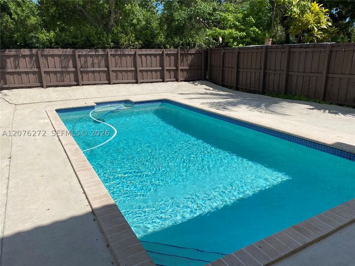 Property Photo:  2529 NE 41st Ter  FL 33033 