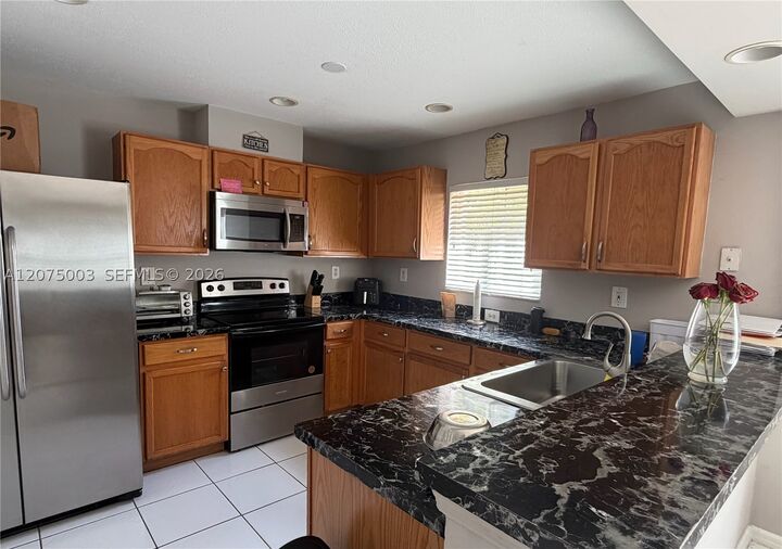 Property Photo: 2403 SW 106th Ave FL 33025