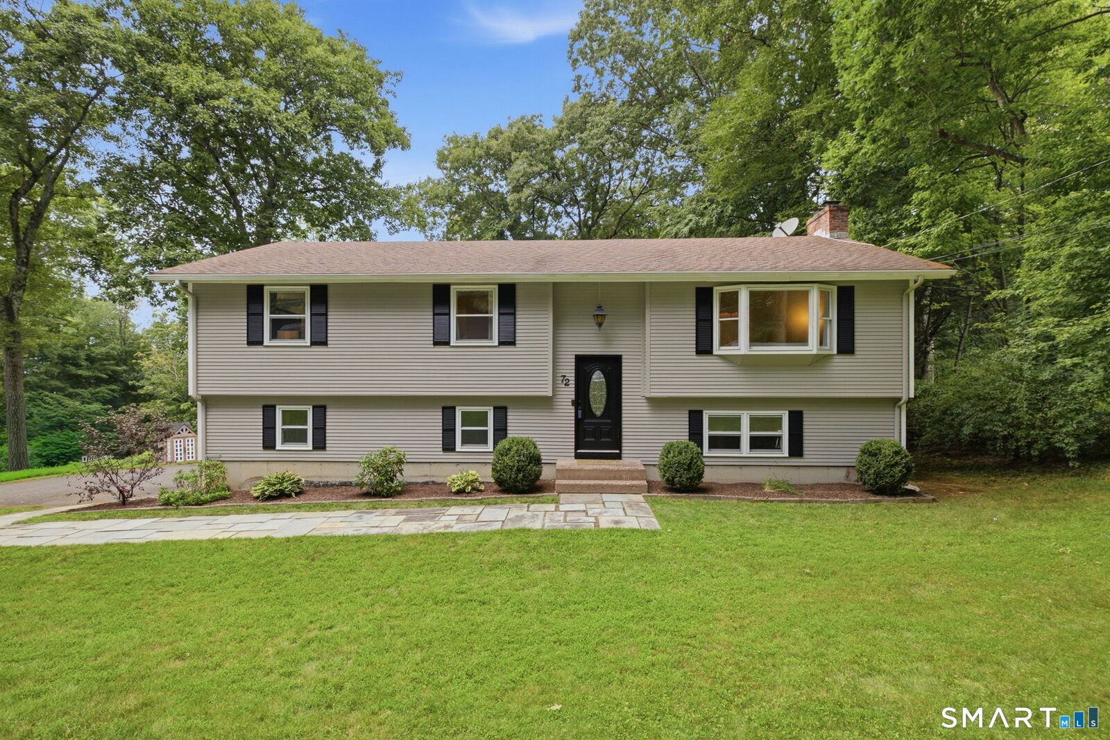 Property Photo:  72 Lakeview Heights  CT 06084 