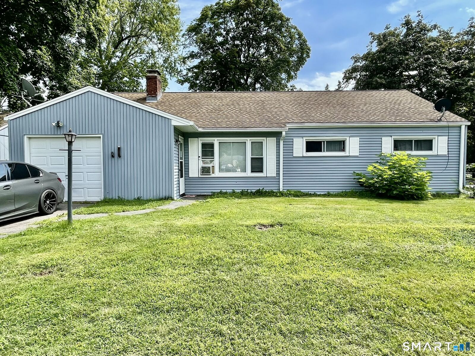 Property Photo:  66 Conway Road  CT 06042 