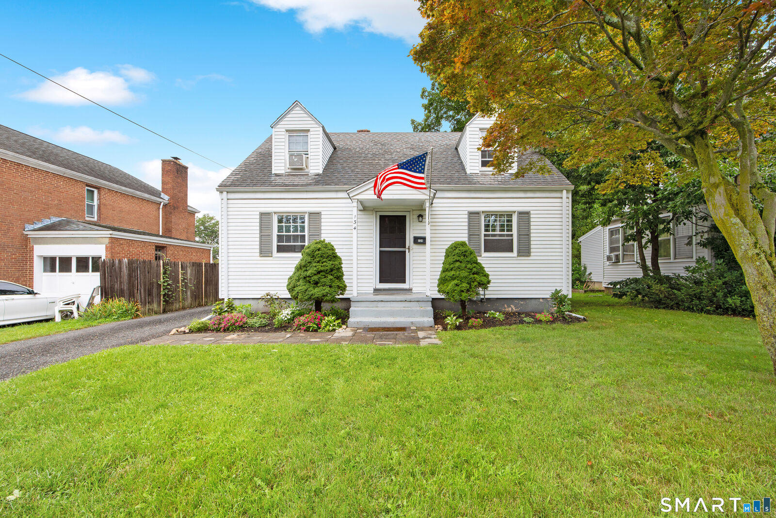 Property Photo:  134 Washington Avenue  CT 06518 