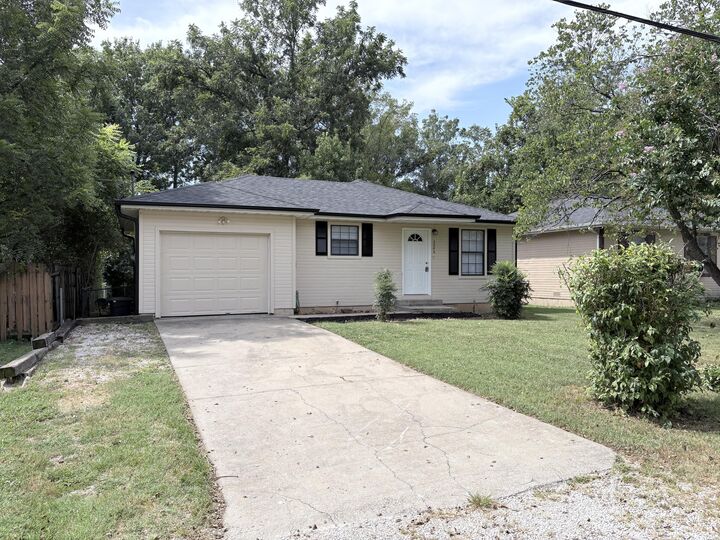 Property Photo:  3006 W Hovey Street  MO 65802 