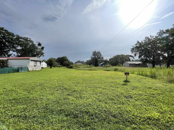 Property Photo:  5 Stone Street  SC 29349-1726 