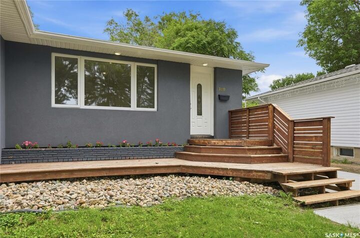 Property Photo:  2819 Montreal Crescent  SK S4P 2W6 