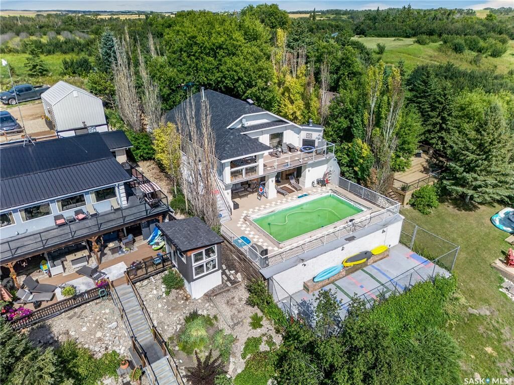 Property Photo:  5702 Nelson Beach Drive  SK S0K 4P0 