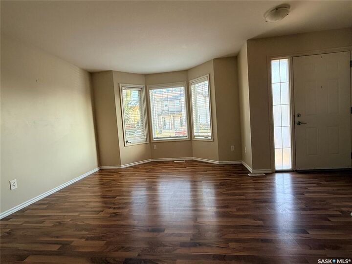 Property Photo: 415 Lynd Crescent 212 SK S7T 0C2