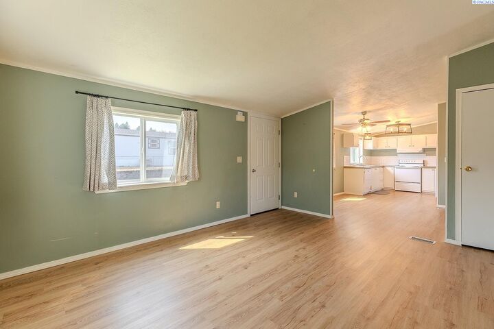 Property Photo:  260 NW Golden Hills Dr #7  WA 99163 