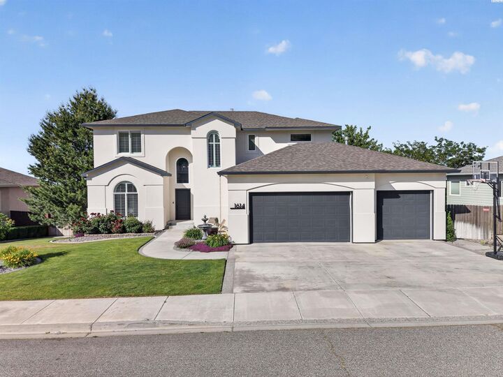 Property Photo: 1614 W 51st Avenue WA 99337