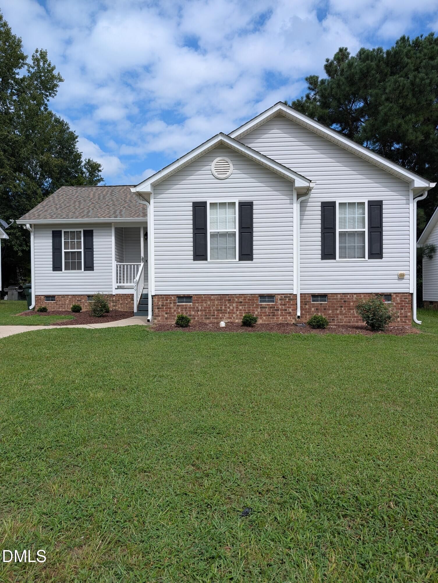 Property Photo: 629 Avondale Drive NC 27520