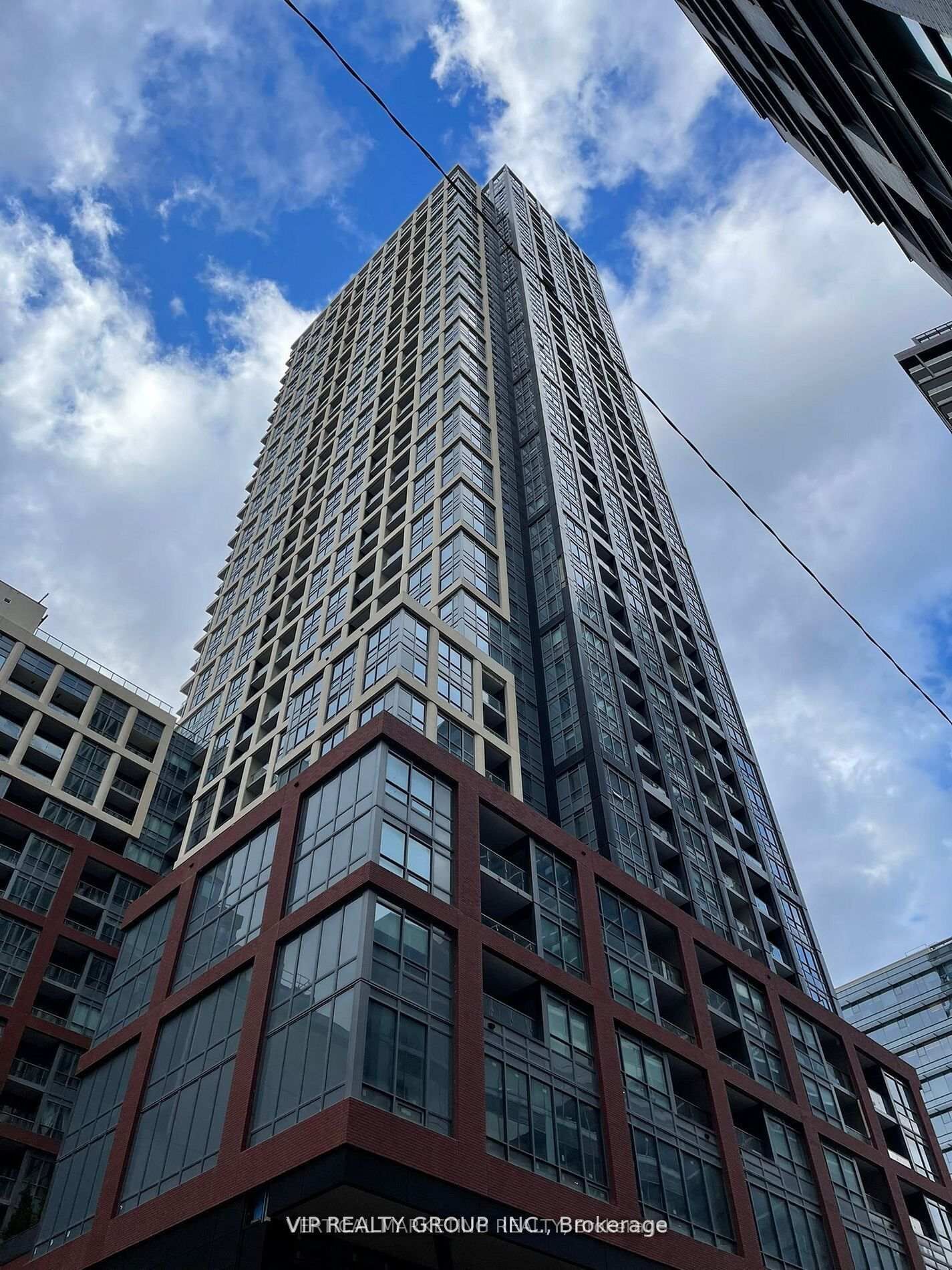 Property Photo:  108 Peter Street 2705  ON M5V 0W2 