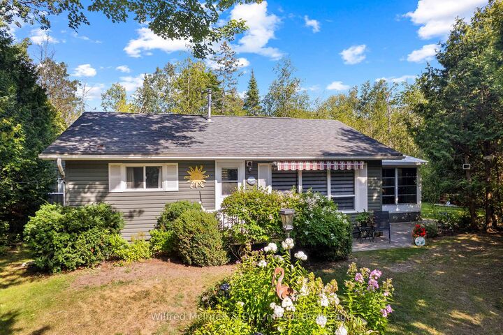 Property Photo: 32 Mohawk Drive ON N0H 2L0