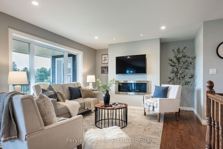Property Photo: 9 Gainsborough Road ON P1L 1W8