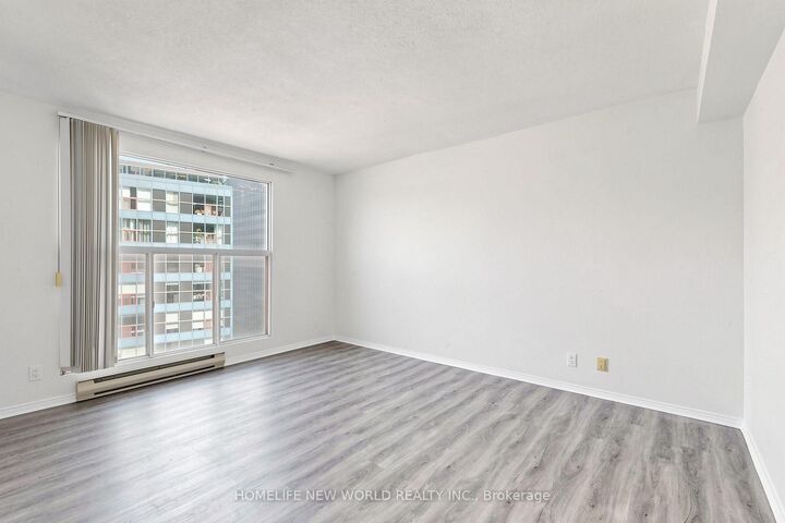 Property Photo: 99 Harbour Square 3512 ON M5J 2H2