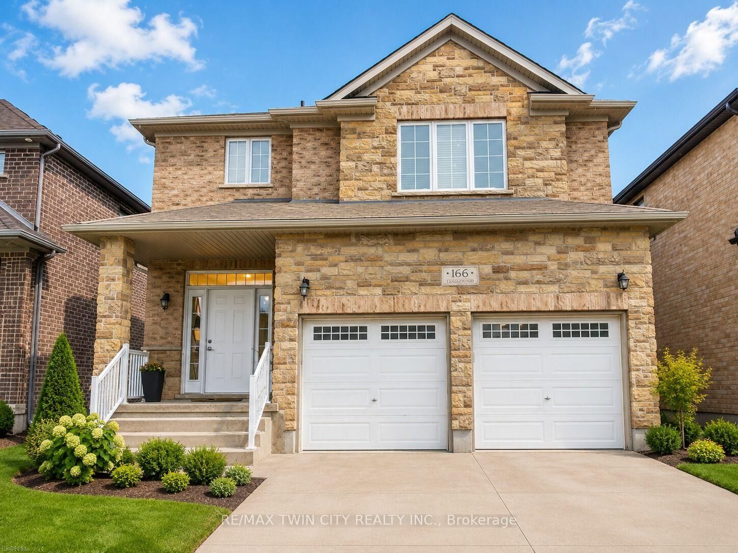 Property Photo:  166 Ladyslipper Drive Basement  ON N2V 0A9 