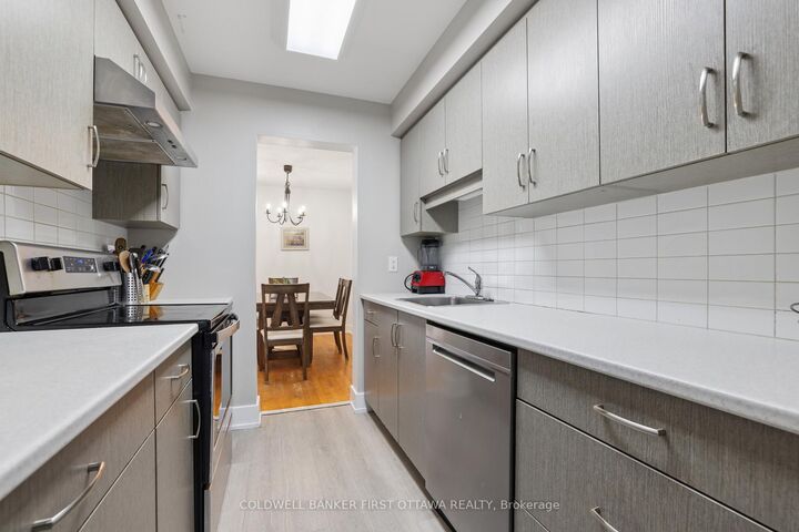 Property Photo: 70 Bujold Court 19 ON K2L 3N8