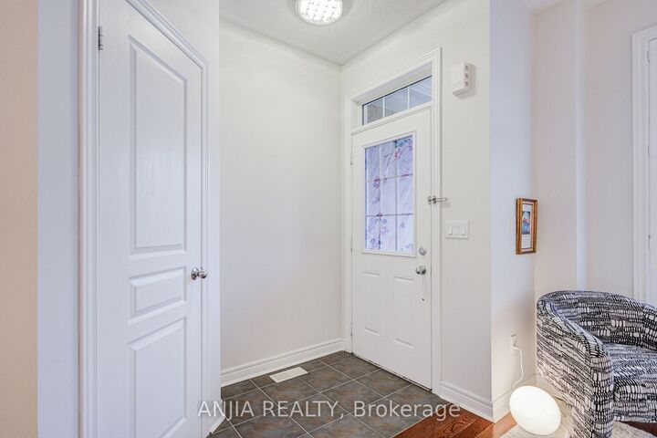 Property Photo: 2406 Bur Oak Avenue ON L6E 1K7