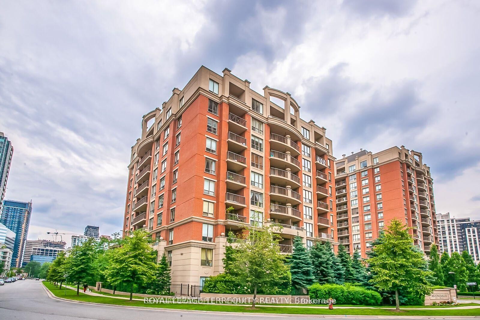 Property Photo:  51 Harrison Garden Boulevard 505  ON M2N 7G4 