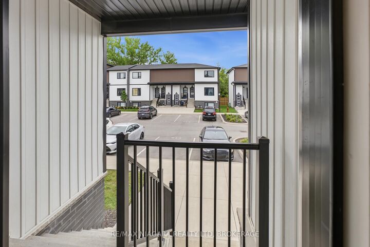 Property Photo:  4263 Fourth Avenue 635  ON L2E 0C2 