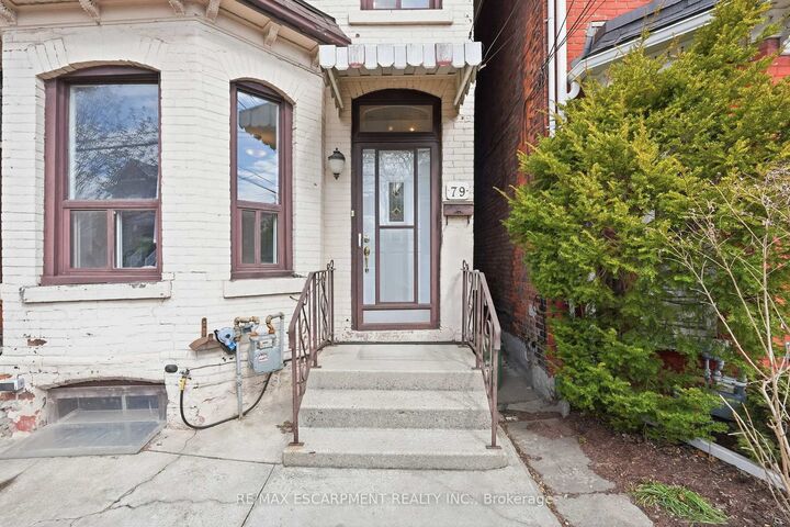Property Photo:  79 Murray Street E  ON L8L 3G1 